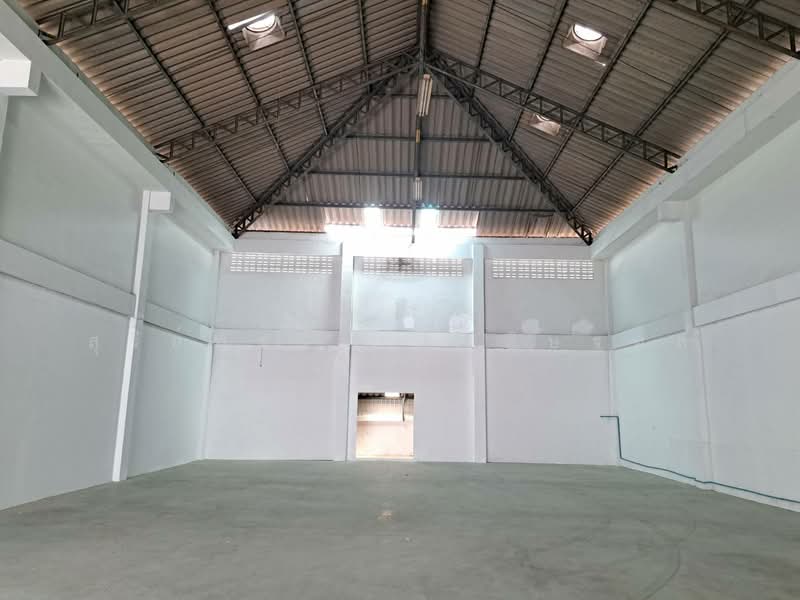 ให้เช่าโรงงานโกดังพร้อมออฟฟิศ ใกล้สนามกอล์ฟเอกชัย-วัดโพธิ์แจ้-เอกชัย-บางบอน สมุทรสาคร ขอใบรง.4 ได้, สมุทรสาคร, เลียบคลองสี่วาตากล่อม, บางน้ำจืด, เมืองสมุทรสาคร, สมุทรสาคร, 400 ตร.ม., โกดัง-โรงงาน ให้เช่า, โดย สุรีย์พัชร์ ประดิษฐผล, 500192884 - DDproperty.com