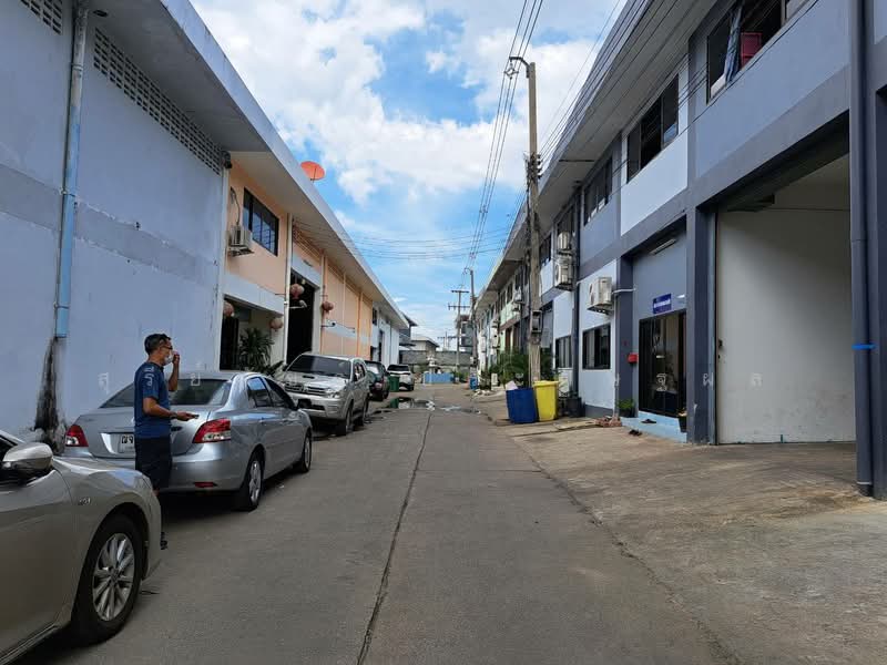 ให้เช่าโรงงานโกดังพร้อมออฟฟิศ ใกล้สนามกอล์ฟเอกชัย-วัดโพธิ์แจ้-เอกชัย-บางบอน สมุทรสาคร ขอใบรง.4 ได้, สมุทรสาคร, เลียบคลองสี่วาตากล่อม, บางน้ำจืด, เมืองสมุทรสาคร, สมุทรสาคร, 400 ตร.ม., โกดัง-โรงงาน ให้เช่า, โดย สุรีย์พัชร์ ประดิษฐผล, 500192884 - DDproperty.com