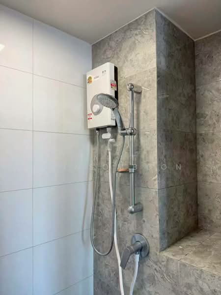 Atmoz Oasis Onnut, Bangkok, Soi On Nut 66/1, On Nut Road, Suan Luang, Suan Luang, Bangkok, 3 Bedrooms, 52 sqm, Condo For Rent, by Tarit Chinsomboon, 500192886 - DDproperty.com