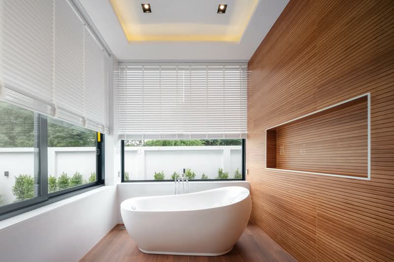 For Sale - Expansive 5-Bedroom Modern Pool Villa with Tropical Garden in Chiang Mai, Chiang Mai