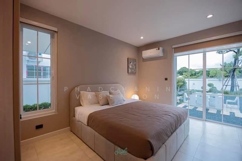 Pool Suite, Chiang Mai, Mae Hia, Muang Chiang Mai, Chiang Mai, 4 Bedrooms, 350 sqm, Single Detached House For Rent, by Phadchanin Vaseenon, 500192999 - DDproperty.com