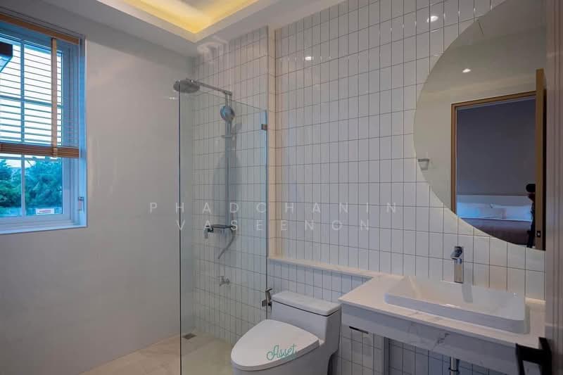 Pool Suite, Chiang Mai, Mae Hia, Muang Chiang Mai, Chiang Mai, 4 Bedrooms, 350 sqm, Single Detached House For Rent, by Phadchanin Vaseenon, 500192999 - DDproperty.com