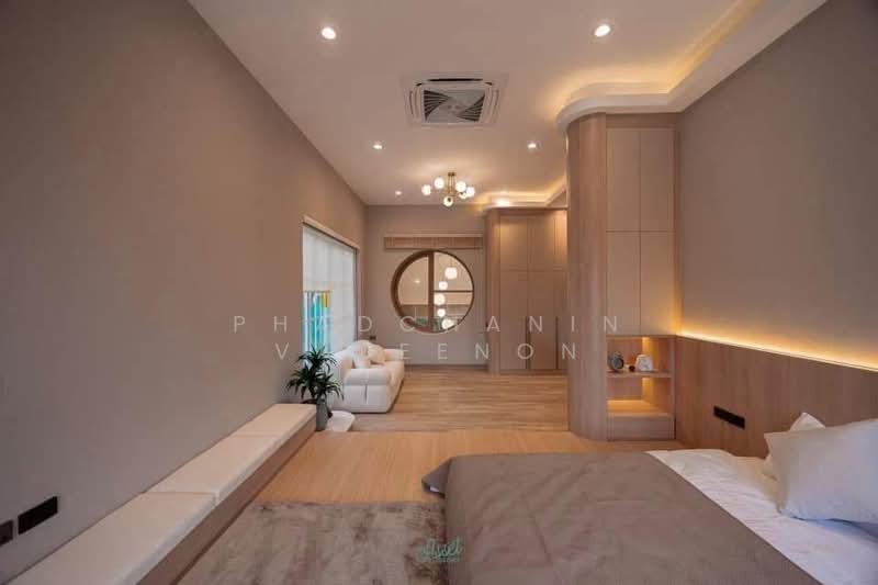 Pool Suite, Chiang Mai, Mae Hia, Muang Chiang Mai, Chiang Mai, 4 Bedrooms, 350 sqm, Single Detached House For Rent, by Phadchanin Vaseenon, 500192999 - DDproperty.com