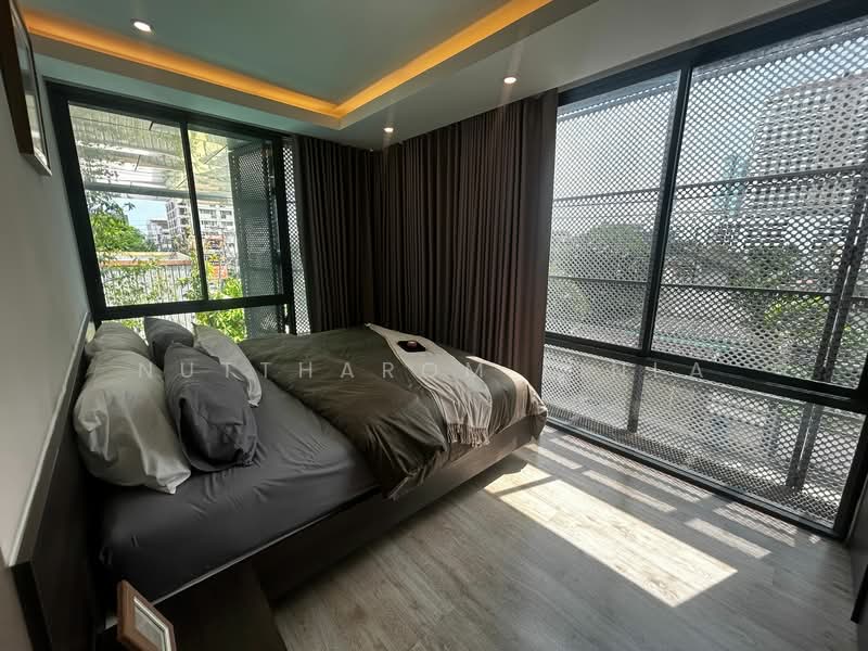 168 Sukhumvit 36, Bangkok, 168 Soi Sukhumvit 36, Khong Tan, Khlong Toei, Bangkok, 2 Bedrooms, 65 sqm, Condo For Sale, by Nuttharom Linla , 500193034 - DDproperty.com