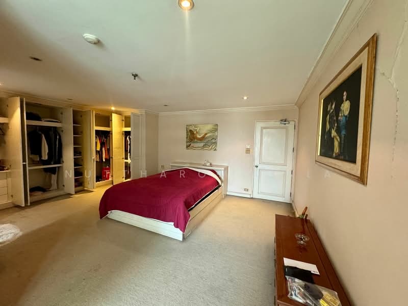 Fairview Tower, Bangkok, 40 Soi Sukhumvit 18, Khlong Toei, Khlong Toei, Bangkok, 3 Bedrooms, 257 sqm, Condo For Sale, by Nuttharom Linla , 500193051 - DDproperty.com