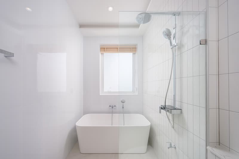 Modern Japanese-Inspired 4-Bedroom Smart Pool Villa with Mountain Views in Chiang Mai, Chiang Mai, San Phak Wan, Hang Dong, Chiang Mai, 4 Bedrooms, 348 sqm, Villa For Sale, by Elijah Ridgley, 500193101 - DDproperty.com