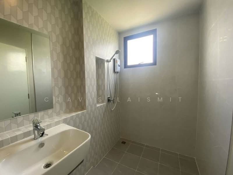 Baan Klang Muang Ramintra 83 Station, Bangkok, 16 Kanchanaphisek Road, Ram Inthra, Khan Na Yao, Bangkok, 4 Bedrooms, 218 sqm, Townhouse For Rent, by Chavis Laismit, 500193174 - DDproperty.com