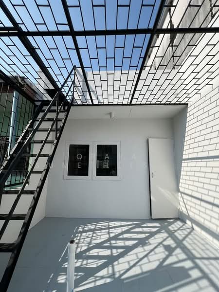 4-BR Townhouse, Bangkok, Khlong Ton Sai, Khlong San, Bangkok, 4 Bedrooms, 200 sqm, Townhouse For Sale, by Orapa Sumetheesirisakul, 500193183 - DDproperty.com