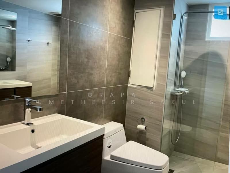 Regent On The Park 3, Bangkok, 185 Soi Sukhumvit 39 Sukhumvit Road, Khlong Tan Nua, Watthana, Bangkok, 3 Bedrooms, 236 sqm, Condo For Sale, by Orapa Sumetheesirisakul, 500193219 - DDproperty.com