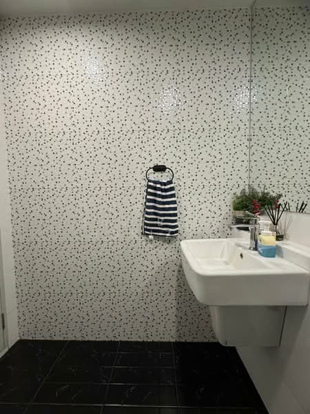 Saransiri Ramkhamhaeng, Bangkok, Khlong Song Ton Nun, Lat Krabang, Bangkok, 3 Bedrooms, 158 sqm, Single Detached House For Sale, by Eastblue Horizon, 500193242 - DDproperty.com