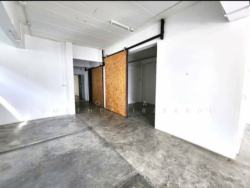 5-BR House, Bangkok, Praborommaharatchawang, Phra Nakhon, Bangkok, 5 Bedrooms, 950 sqm, Single Detached House For Sale, by Orapa Sumetheesirisakul, 500193271 - DDproperty.com