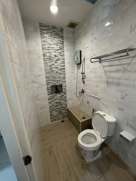 Rasa Spanish Courtyard, Bangkok, Chorake Bua, Lat Phrao, Bangkok, 4 Bedrooms, 200 sqm, Single Detached House For Rent, by Correct Property, 500193286 - DDproperty.com