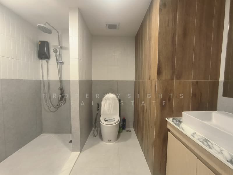 Royal Castle Sukhumvit, Bangkok, 30 Soi Sukhumvit 39, Khlongtoei Nua, Watthana, Bangkok, 3 Bedrooms, 190 sqm, Condo For Rent, by PROPERTYSIGHTS REAL ESTATE, 500193301 - DDproperty.com