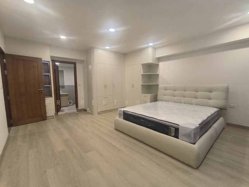 Royal Castle Sukhumvit, Bangkok, 30 Soi Sukhumvit 39, Khlongtoei Nua, Watthana, Bangkok, 3 Bedrooms, 190 sqm, Condo For Rent, by PROPERTYSIGHTS REAL ESTATE, 500193301 - DDproperty.com