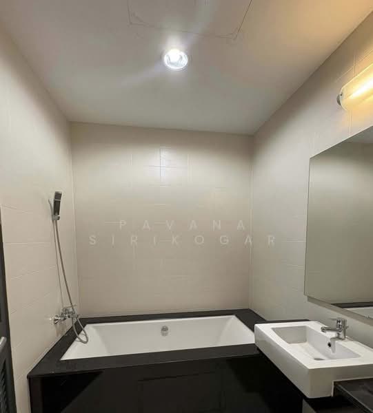 Chewathai Ratchaprarop, Bangkok, 51 Rajaprarop Road, Makkasan, Ratchathewi, Bangkok, 3 Bedrooms, 114 sqm, Condo For Rent, by Pavana Sirikogar, 500193304 - DDproperty.com