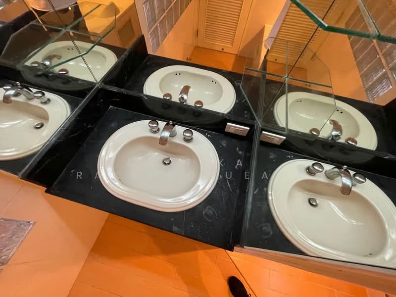 Supalai Place Sukhumvit 39, Bangkok, 175-179 Soi Sukhumvit 39 Sukhumvit Road, Khlong Tan Nua, Watthana, Bangkok, 2 Bedrooms, 142 sqm, Condo For Rent, by Chotika   Rakrungrueang, 500193331 - DDproperty.com