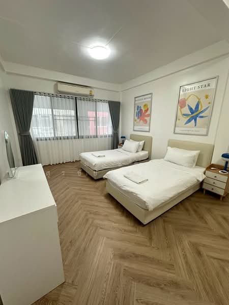 building near BTS Bangchak Sukhumvit, Bangkok, สุขุมวิท, Bang Chak, Phra Khanong, Bangkok, 2 Bedrooms, 200 sqm, Townhouse For Rent, by Monchit Surachaidunthavin, 500193354 - DDproperty.com