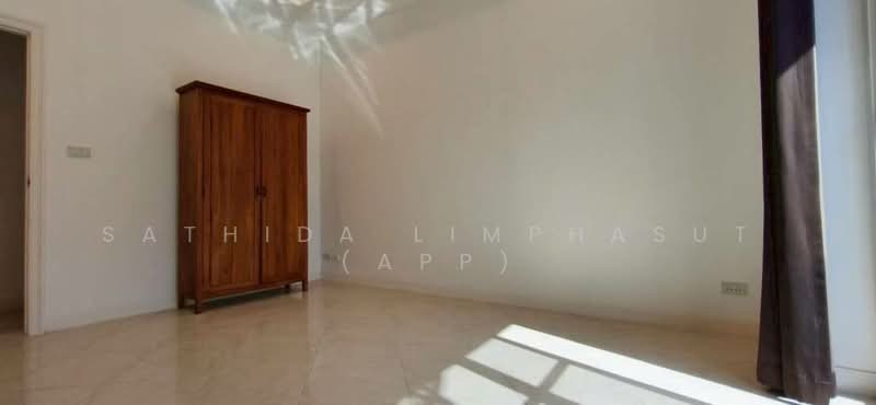 Grand 5-Bedroom Private Oasis Near Mabprachan Lake, ชลบุรี, 19 Pong 13, Tambon Pong, Amphoe Bang Lamung, Chang Wat Chon Buri 20150, Thailand, โป่ง, บางละมุง, ชลบุรี, 300 ตร.ม., บ้านเดี่ยว ขาย, โดย Sathida Limphasut (App), 500193368 - DDproperty.com