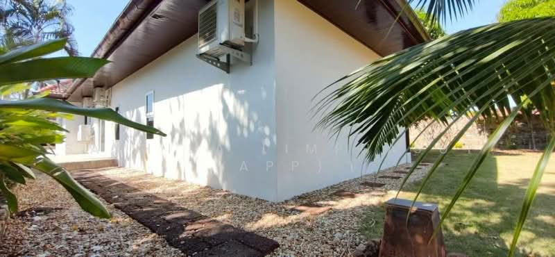 วิลล่าส่วนตัวสุดหรู 5 ห้องนอน ใกล้ทะเลสาบมาบประชาน พัทยา, Chon Buri (Pattaya), 19 Pong 13, Tambon Pong, Amphoe Bang Lamung, Chang Wat Chon Buri 20150, Thailand, Poong, Bang Lamung (Pattaya), Chon Buri (Pattaya), 5 Bedrooms, 300 sqm, Single Detached House For Sale, by Sathida Limphasut (App), 500193368 - DDproperty.com