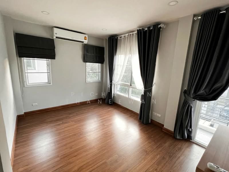 The Centro Ramindra, Bangkok, Kanchanaphisek Road, Khan Na Yao, Khan Na Yao, Bangkok, 3 Bedrooms, 244 sqm, Single Detached House For Sale, by Pichamon Thaneewan, 500193406 - DDproperty.com