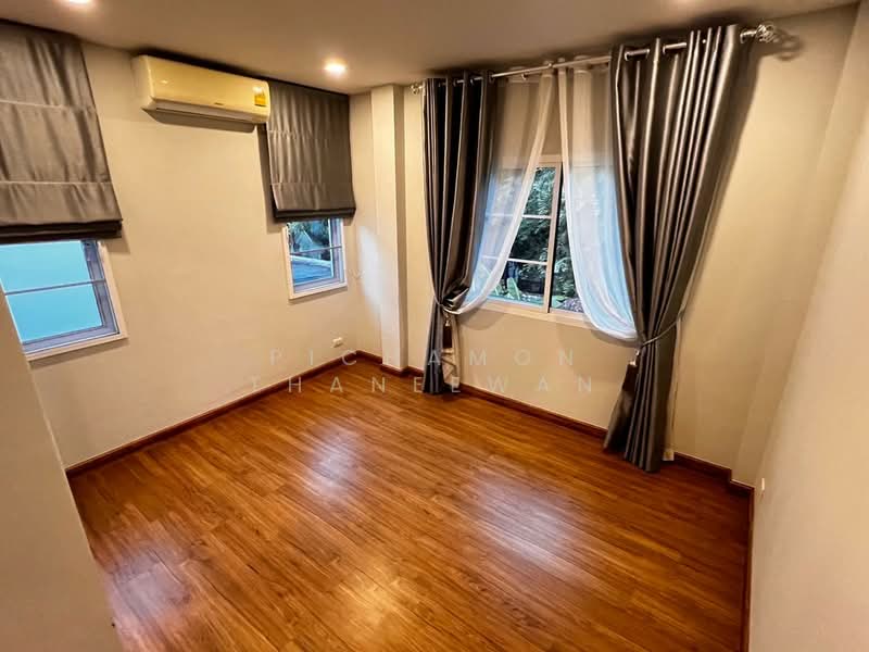 The Centro Ramindra, Bangkok, Kanchanaphisek Road, Khan Na Yao, Khan Na Yao, Bangkok, 3 Bedrooms, 244 sqm, Single Detached House For Sale, by Pichamon Thaneewan, 500193406 - DDproperty.com