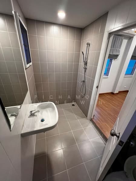 The Centro Ramindra, Bangkok, Kanchanaphisek Road, Khan Na Yao, Khan Na Yao, Bangkok, 3 Bedrooms, 244 sqm, Single Detached House For Sale, by Pichamon Thaneewan, 500193406 - DDproperty.com