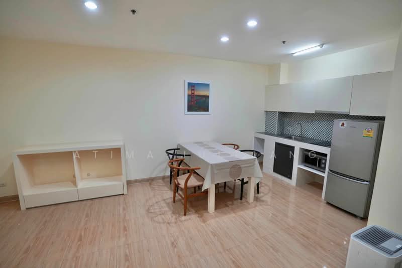 SYM Vibha-Ladprao, Bangkok, 733 Vibhavadi Rangsit Rd, Jom Phon, Chatuchak, Bangkok, 1 Bedroom, 44 sqm, Condo For Rent, by Atima Julplang, 500193414 - DDproperty.com