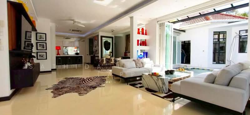 Majestic Residence Pratumnak : มาเจสติค เรสซิเดนซ์ พระตำหนัก, ชลบุรี, หนองปรือ, บางละมุง, ชลบุรี, 350 ตร.ม., วิลล่า ขาย, โดย Sathida Limphasut (App), 500193441 - DDproperty.com