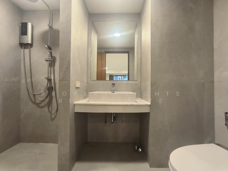 Royal Castle Sukhumvit, Bangkok, 30 Soi Sukhumvit 39, Khlongtoei Nua, Watthana, Bangkok, 3 Bedrooms, 160 sqm, Condo For Rent, by PROPERTYSIGHTS REAL ESTATE, 500193460 - DDproperty.com