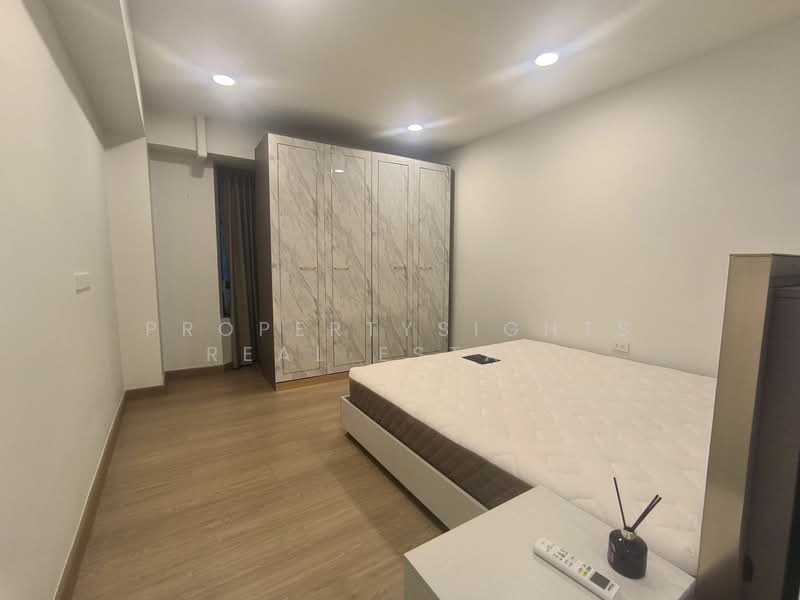 Royal Castle Sukhumvit, Bangkok, 30 Soi Sukhumvit 39, Khlongtoei Nua, Watthana, Bangkok, 3 Bedrooms, 160 sqm, Condo For Rent, by PROPERTYSIGHTS REAL ESTATE, 500193460 - DDproperty.com