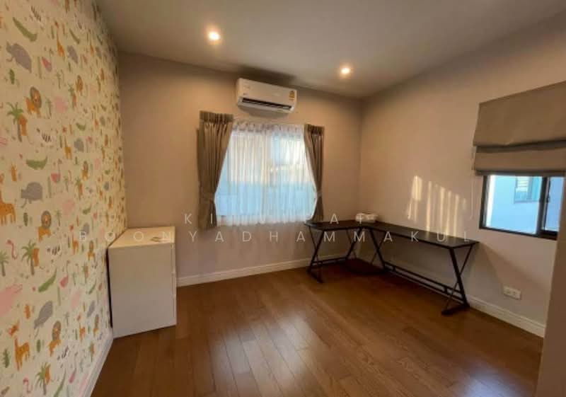 Burasiri Pattanakarn, Bangkok, New Pattanakarn Road, Prawet, Prawet, Bangkok, 4 Bedrooms, 210 sqm, Single Detached House For Rent, by Kitnipat Boonyadhammakul, 500193529 - DDproperty.com