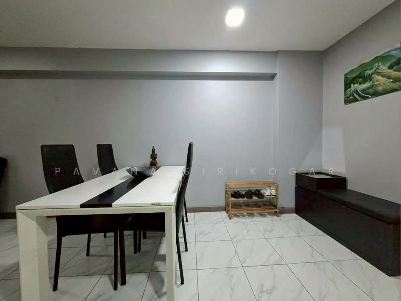 My Resort Bangkok, Bangkok, 1724 Petchaburi Road, Bang Kapi, Huai Khwang, Bangkok, 2 Bedrooms, 65 sqm, Condo For Rent, by Pavana Sirikogar, 500193547 - DDproperty.com