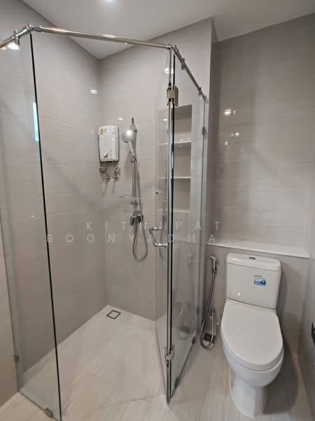 Lake Serene Rama II (Phase 4), Samut Sakhon, Rama ll Road, Bang Nam Chut, Muang Samut Sakhon, Samut Sakhon, 5 Bedrooms, 410 sqm, Townhouse For Sale, by Kitnipat Boonyadhammakul, 500193574 - DDproperty.com