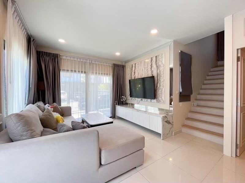 Britania Bangna-KM.12, Samut Prakan, Bang Na-Chonburi Expressway, Bangphli Yai, Bang Plee, Samut Prakan, 3 Bedrooms, 250 sqm, Single Detached House For Sale, by วรเมธ นิลสุวรรณ, 500193583 - DDproperty.com