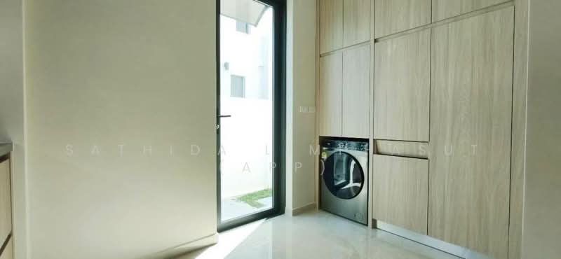 Impress House Village, Chon Buri (Pattaya), Nong Pru, Bang Lamung (Pattaya), Chon Buri (Pattaya), 5 Bedrooms, 330 sqm, Semi-Detached House (Twin House) For Sale, by Sathida Limphasut (App), 500193610 - DDproperty.com