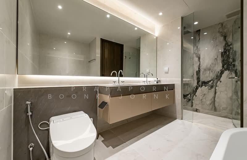 Tonson One Residence, Bangkok, Soi Tonson, Ploenchit Road, Lumphini, Pathum Wan, Bangkok, 3 Bedrooms, 175 sqm, Condo For Rent, by Prapaporn Boonkajonkul, 500193619 - DDproperty.com