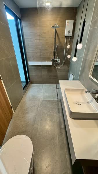 Mantana 100+ Bangkhunthian Chaithalae Road, Bangkok, Tha Kham, Bang Khun Thian, Bangkok, 5 Bedrooms, 338 sqm, Single Detached House For Sale, by Kitnipat Boonyadhammakul, 500193636 - DDproperty.com