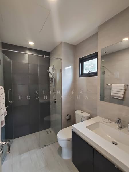 Lake Serene Rama II (Phase 4), Samut Sakhon, Rama ll Road, Bang Nam Chut, Muang Samut Sakhon, Samut Sakhon, 4 Bedrooms, 300 sqm, Townhouse For Sale, by Kitnipat Boonyadhammakul, 500193643 - DDproperty.com