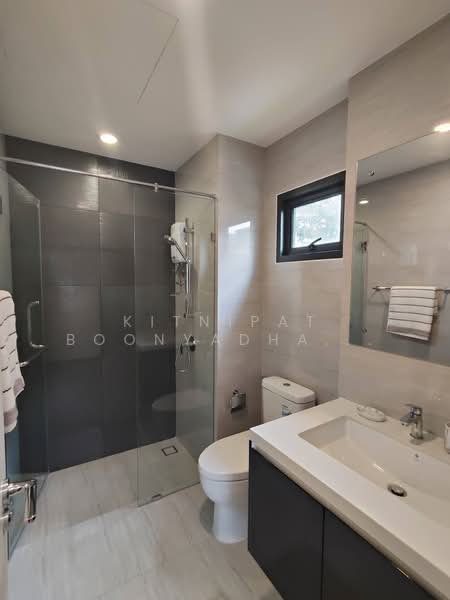 Lake Serene Rama II (Phase 4), Samut Sakhon, Rama ll Road, Bang Nam Chut, Muang Samut Sakhon, Samut Sakhon, 4 Bedrooms, 300 sqm, Townhouse For Sale, by Kitnipat Boonyadhammakul, 500193643 - DDproperty.com