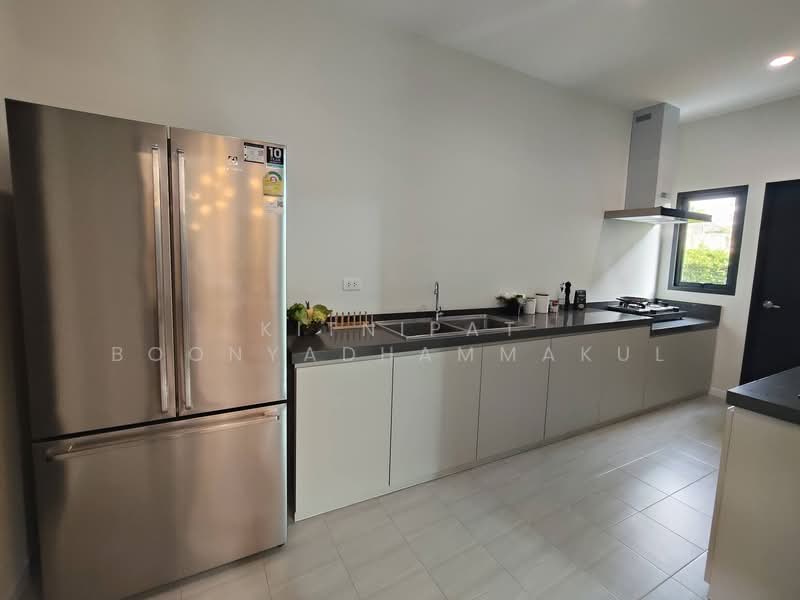 Lake Serene Rama II (Phase 4), Samut Sakhon, Rama ll Road, Bang Nam Chut, Muang Samut Sakhon, Samut Sakhon, 4 Bedrooms, 300 sqm, Townhouse For Sale, by Kitnipat Boonyadhammakul, 500193643 - DDproperty.com