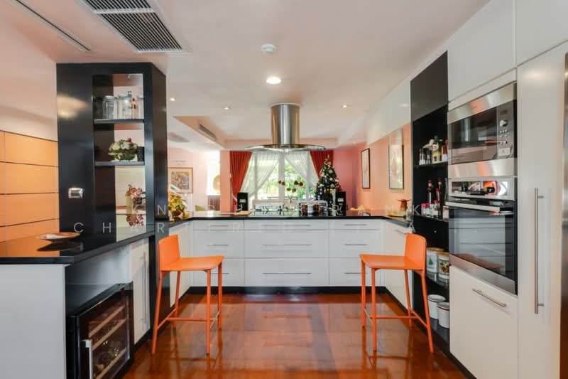 The Garden Place Condominium, Bangkok, Sukhumvit, Khlongtoei Nua, Watthana, Bangkok, 3 Bedrooms, 323 sqm, Condo For Sale, by Knight Frank Chartered (Thailand) Co.,Ltd, 500193650 - DDproperty.com