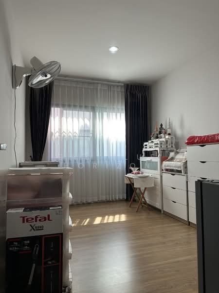 Baan Klang Muang Sathorn-Suksawat, Samut Prakan, 29 Suk Sawat 39, Bang Phung, Phra Pra Daeng, Samut Prakan, 3 Bedrooms, 152 sqm, Townhouse For Sale, by Eastblue Horizon, 500193669 - DDproperty.com