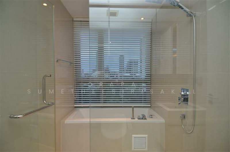 H Sukhumvit 43, Bangkok, 28 Sukhumvit 34 Road, Khlong Tan Nua, Watthana, Bangkok, 2 Bedrooms, 59 sqm, Condo For Sale, by Orapa Sumetheesirisakul, 500193686 - DDproperty.com