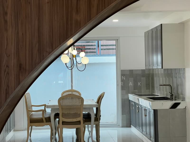 2-BR Townhouse, Bangkok, Bang Na Nuea, Bang Na, Bangkok, 2 Bedrooms, 150 sqm, Townhouse For Sale, by Tanaporn Phumvilairak, 500193687 - DDproperty.com