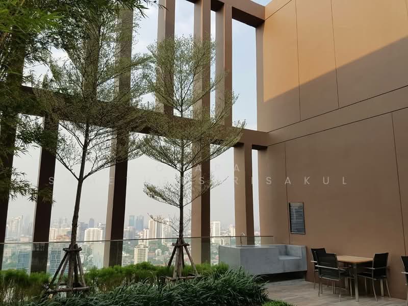 The Lofts Ekkamai, Bangkok, 1415 Sukhumvit Road, Phra Kanong Nua, Watthana, Bangkok, 2 Bedrooms, 60 sqm, Condo For Sale, by Orapa Sumetheesirisakul, 500193697 - DDproperty.com