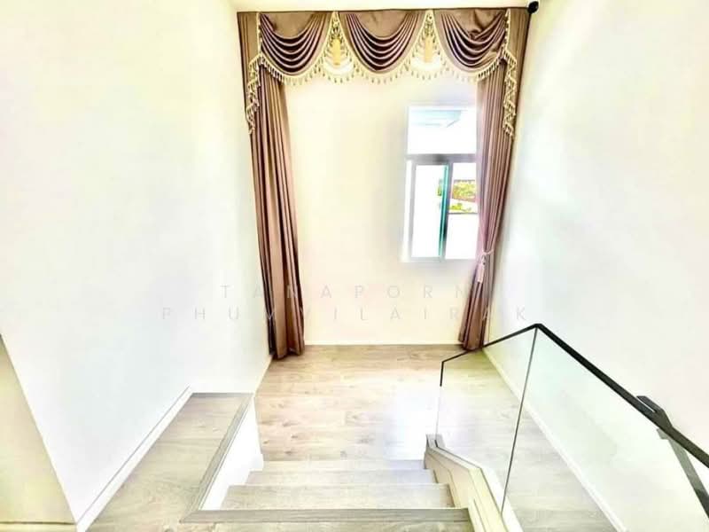 Mantana Bangna-Wongwaen, Bangkok, Soi Ramkhamhaeng 2, Dok Mai, Prawet, Bangkok, 3 Bedrooms, 282 sqm, Single Detached House For Rent, by Tanaporn Phumvilairak, 500193706 - DDproperty.com