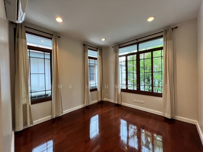 Narasiri Pattanakarn-Srinakarin, Bangkok, 878 Soi Srinakarin 20, Khlong Chan, Bang Kapi, Bangkok, 4 Bedrooms, 370 sqm, Single Detached House For Rent, by Usuma Usumachat, 500193743 - DDproperty.com
