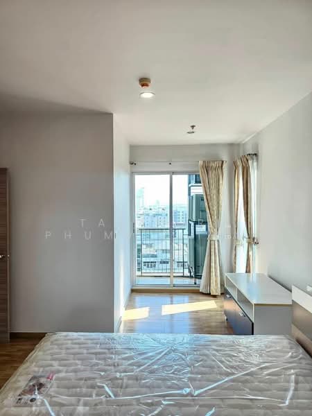 HIVE Taksin, Bangkok, 18 1 Soi, Khlong Ton Sai, Khlong San, Bangkok, 2 Bedrooms, 67 sqm, Condo For Rent, by Tanaporn Phumvilairak, 500193748 - DDproperty.com