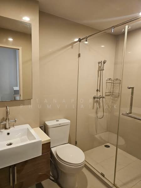 HIVE Taksin, Bangkok, 18 1 Soi, Khlong Ton Sai, Khlong San, Bangkok, 2 Bedrooms, 67 sqm, Condo For Rent, by Tanaporn Phumvilairak, 500193748 - DDproperty.com