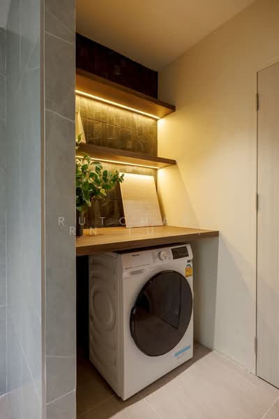 Pool Villa ให้เช่า ใกล้โรงเรียนนานาชาตินครพายัพ เพียง 5 นาที ค่าเช่า 120,000 บาท / เดือน No.5P001, Chiang Mai, San Phi Sua, Muang Chiang Mai, Chiang Mai, 5 Bedrooms, 300 sqm, Single Detached House For Rent, by Rutchaporn Tunsiri, 500193769 - DDproperty.com